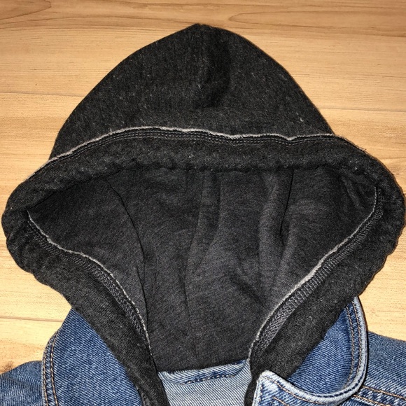 Hollister Ripped Jean Jacket - Picture 4 of 8